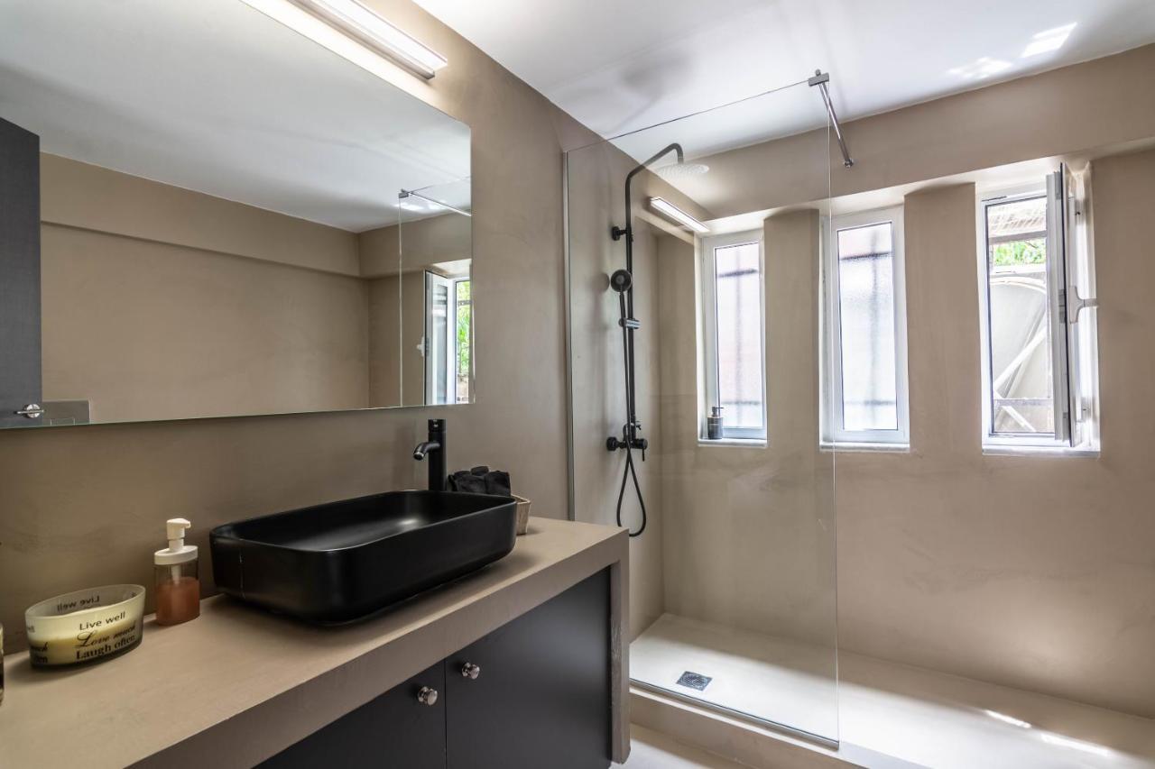 Aris Premium Accommodation Athena Bagian luar foto